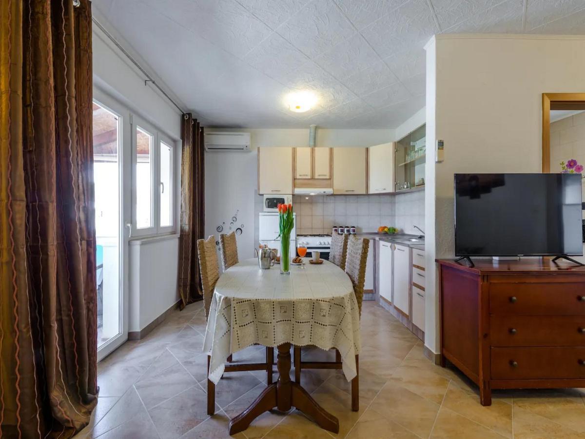 Prlender Apartment Cibaca Екстериор снимка