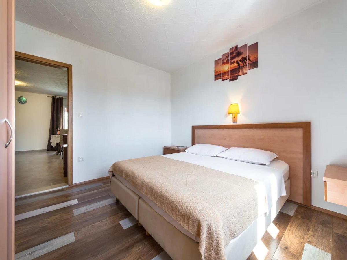 Prlender Apartment Cibaca Екстериор снимка